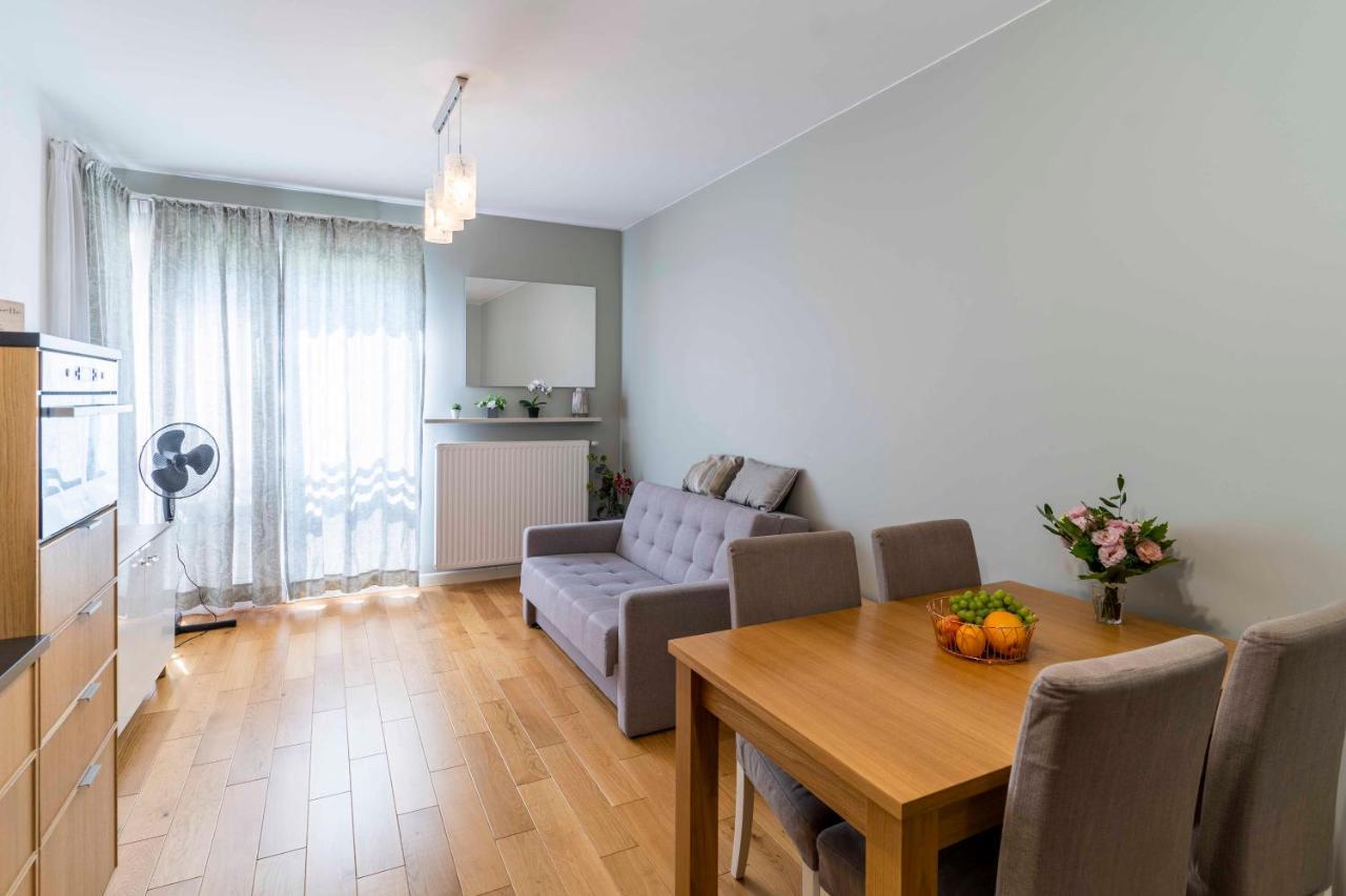 First -- Green Zoliborz Apartment 1 وارسو المظهر الخارجي الصورة